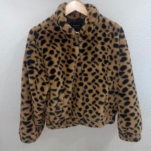 COZY LEAPORD COAT